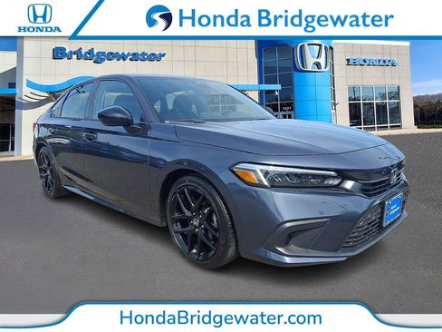 Used 2022 Honda Civic Sport image 1