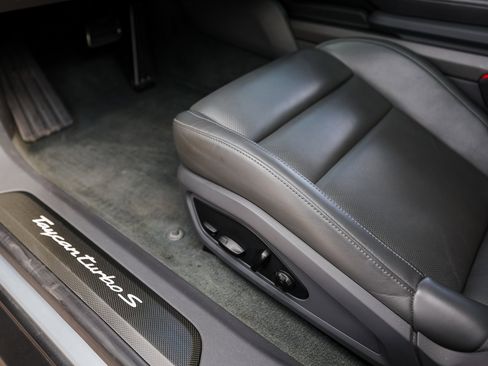 Certified 2021 Porsche Taycan Turbo S image 14