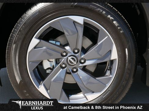 Used 2026 Nissan Rogue SV FWD image 19