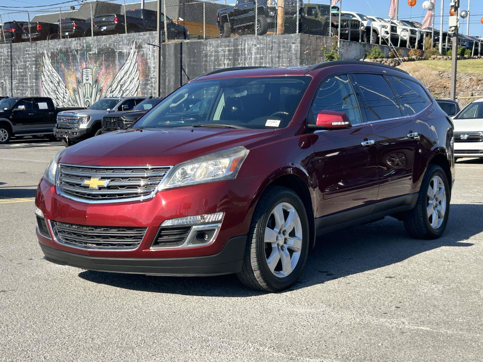 Used 2016 Chevrolet Traverse LT w/ Style and Technology Package AWD/4WD image 3