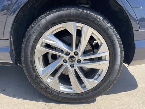 Used 2023 Audi Q7 3.0T Premium Plus image 23