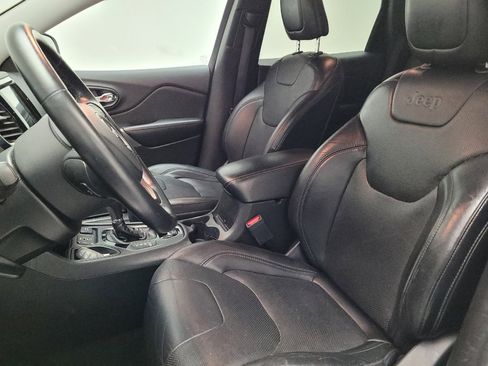 Used 2019 Jeep Cherokee Limited image 17