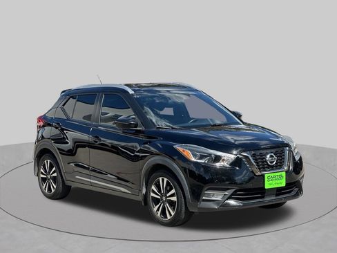 Used 2020 Nissan Kicks SR FWD image 7