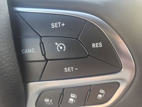 New 2026 Chrysler Pacifica Pinnacle w/ Trailer Tow Group image 26