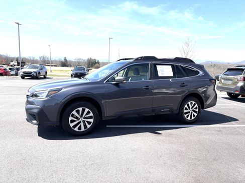 Used 2021 Subaru Outback Premium image 4