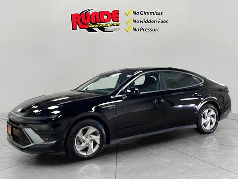 Used 2025 Hyundai Sonata SE image 1