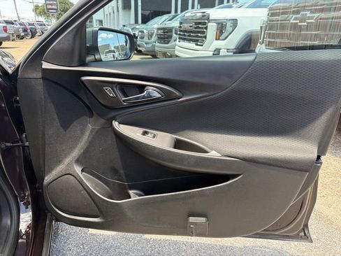 Used 2020 Chevrolet Malibu LS FWD image 17
