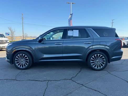 Used 2025 Hyundai Palisade Calligraphy image 4