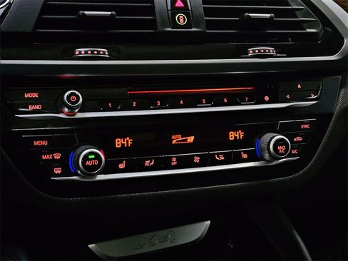 Used 2019 BMW X4 xDrive30i w/ Premium Package image 31