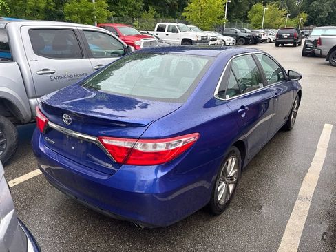 Used 2016 Toyota Camry SE FWD image 6