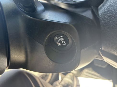 Used 2015 Jeep Renegade Limited image 30