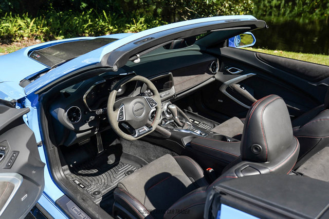 Used 2022 Chevrolet Camaro ZL1 RWD image 79