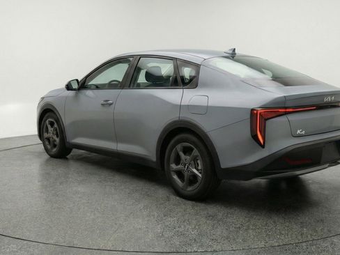 Used 2025 Kia K4 LXS image 6