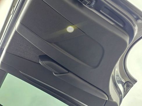 Used 2023 Tesla Model X Plaid image 31