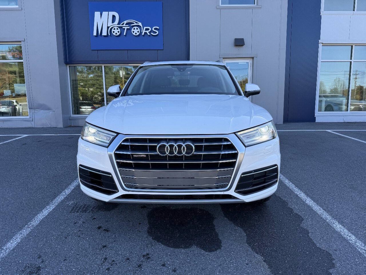 Used 2019 Audi Q5 2.0T Premium w/ Convenience Package AWD/4WD image 3