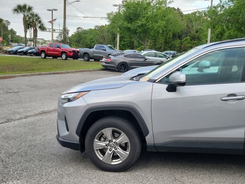 Used 2024 Toyota RAV4 XLE image 21