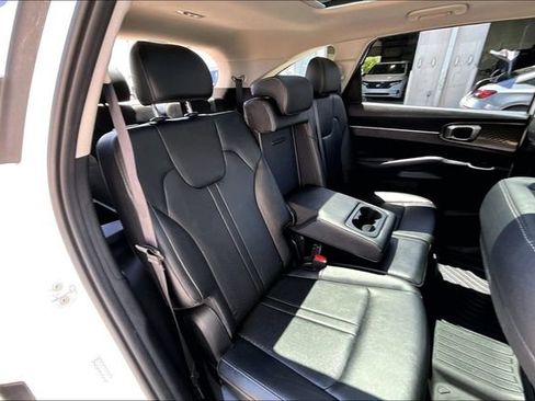 Used 2023 Kia Sorento S w/ Panoramic Sunroof Package FWD image 20