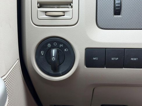 Used 2012 Ford Escape XLT FWD image 16