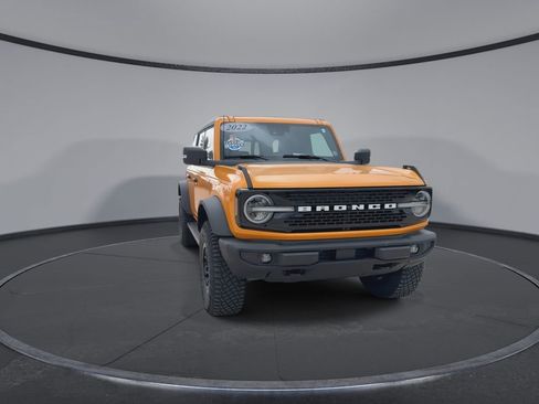 Used 2022 Ford Bronco Wildtrak image 3