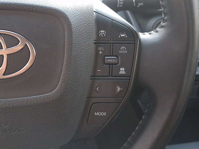Used 2024 Toyota Prius LE FWD image 22