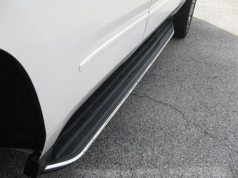 Used 2019 Chevrolet Tahoe Premier RWD image 12
