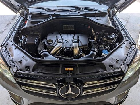 Used 2017 Mercedes-Benz GLS 550 4MATIC image 17