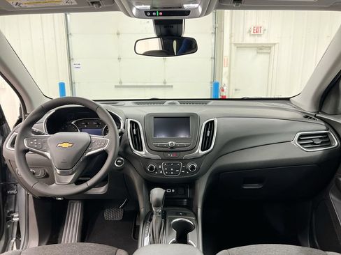 Used 2024 Chevrolet Equinox LT AWD/4WD image 10