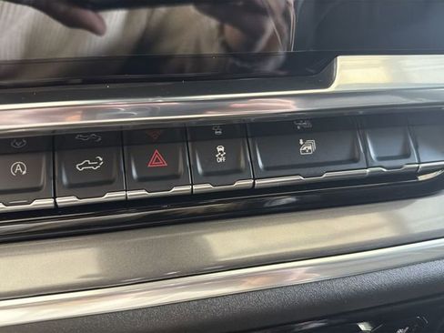 New 2026 Chevrolet Silverado 1500 High Country w/ High Country Premium Package image 35