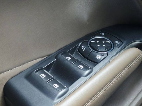 Used 2017 Lincoln MKC Reserve w/ Technology Package AWD/4WD image 24