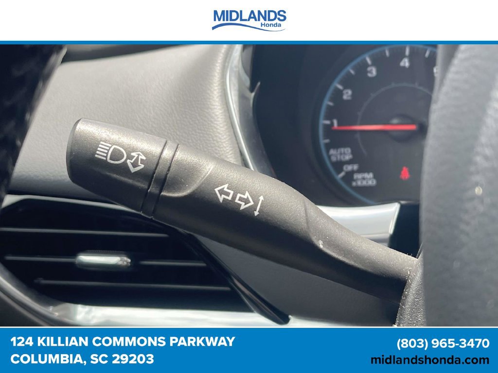 Used 2020 Chevrolet Traverse LT FWD image 24