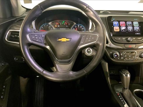 Used 2018 Chevrolet Equinox Premier image 5