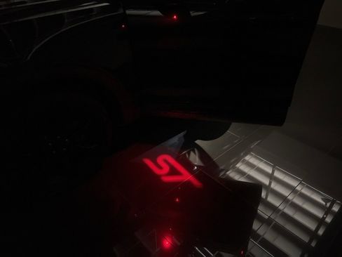 Certified 2021 Ford Explorer ST w/ Equipment Group 401A image 30