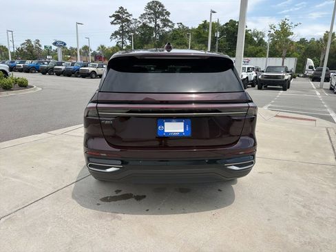 Used 2024 Lincoln Nautilus Premier w/ Equipment Group 102A AWD/4WD image 6