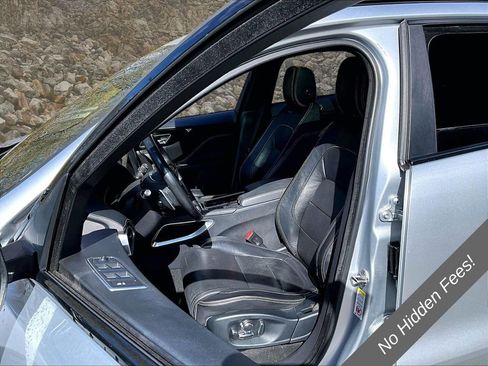 Used 2019 Jaguar F-PACE S AWD/4WD image 23