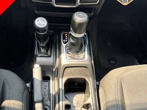 Used 2022 Jeep Gladiator Sport AWD/4WD image 20