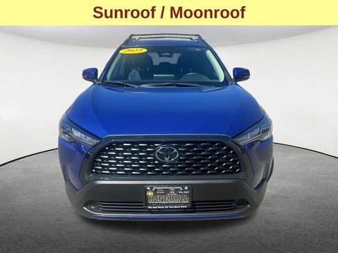 Used 2023 Toyota Corolla Cross LE w/ Moonroof Package AWD/4WD image 4