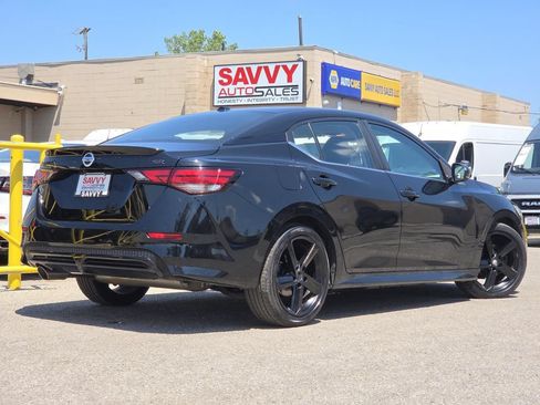 Used 2022 Nissan Sentra SR w/ Midnight Edition FWD image 14