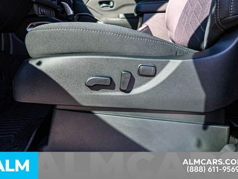 Certified 2025 Nissan Frontier SV w/ SV Convenience Package image 22