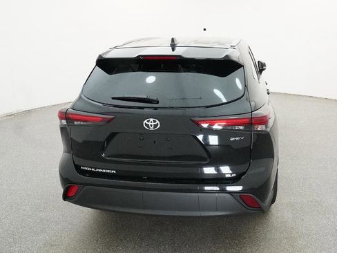New 2026 Toyota Highlander XLE image 61