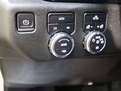 Used 2023 GMC Sierra 1500 Elevation image 41