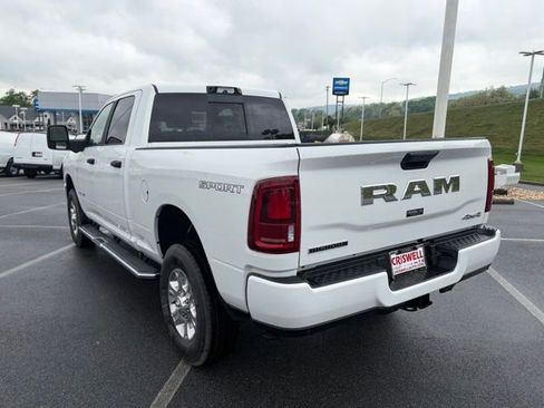 New 2026 RAM 2500 Big Horn AWD/4WD image 5
