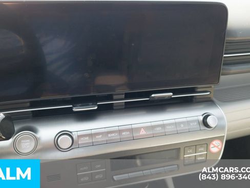 Used 2025 Hyundai Kona SEL FWD image 8