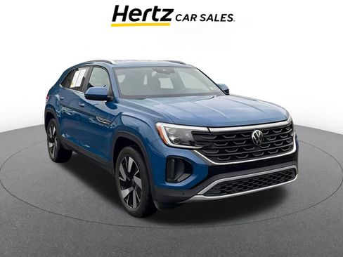 Used 2025 Volkswagen Atlas Cross Sport SE image 1