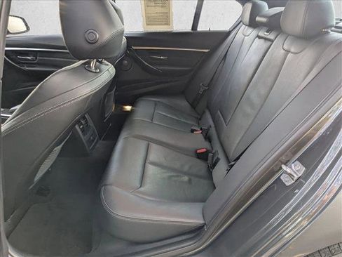 Used 2018 BMW 340i Sedan image 18