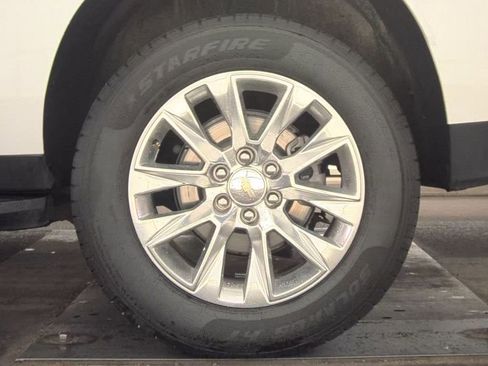 Used 2023 Chevrolet Suburban Premier image 50