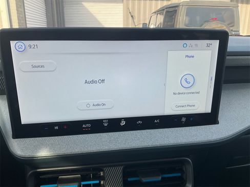 Used 2025 Ford Maverick XLT w/ Equipment Group 302A image 23