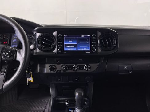 Certified 2020 Toyota Tacoma SR AWD/4WD image 15