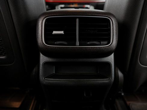 Used 2020 Mercedes-Benz GLE 450 4MATIC image 32