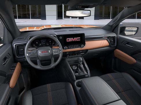 New 2025 GMC Canyon AT4 image 15