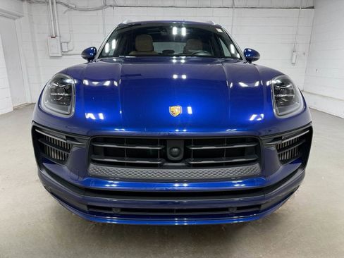 Used 2023 Porsche Macan S AWD/4WD image 2